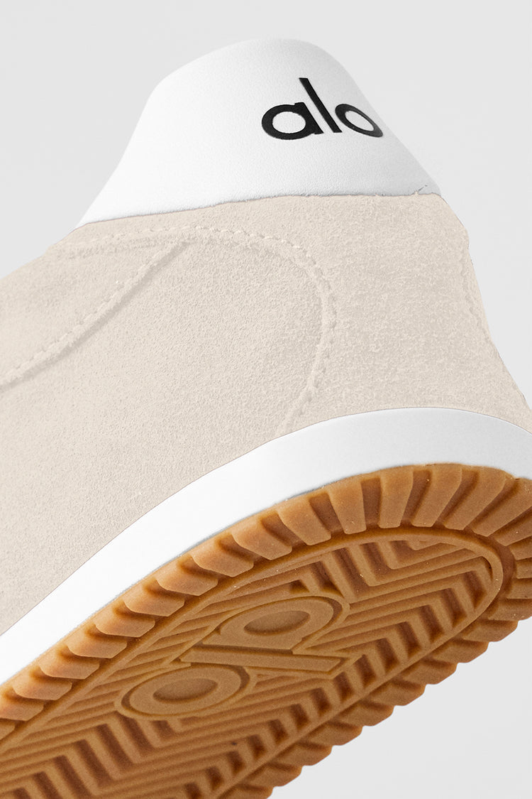 Alo Yoga Sunset Sneaker- Beige