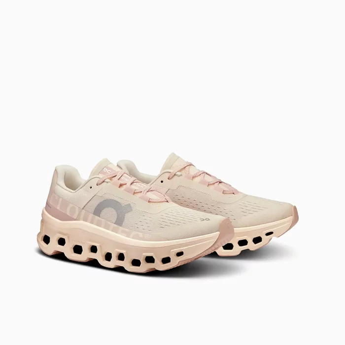 On running Cloudmonster Void- Moon/Fawn