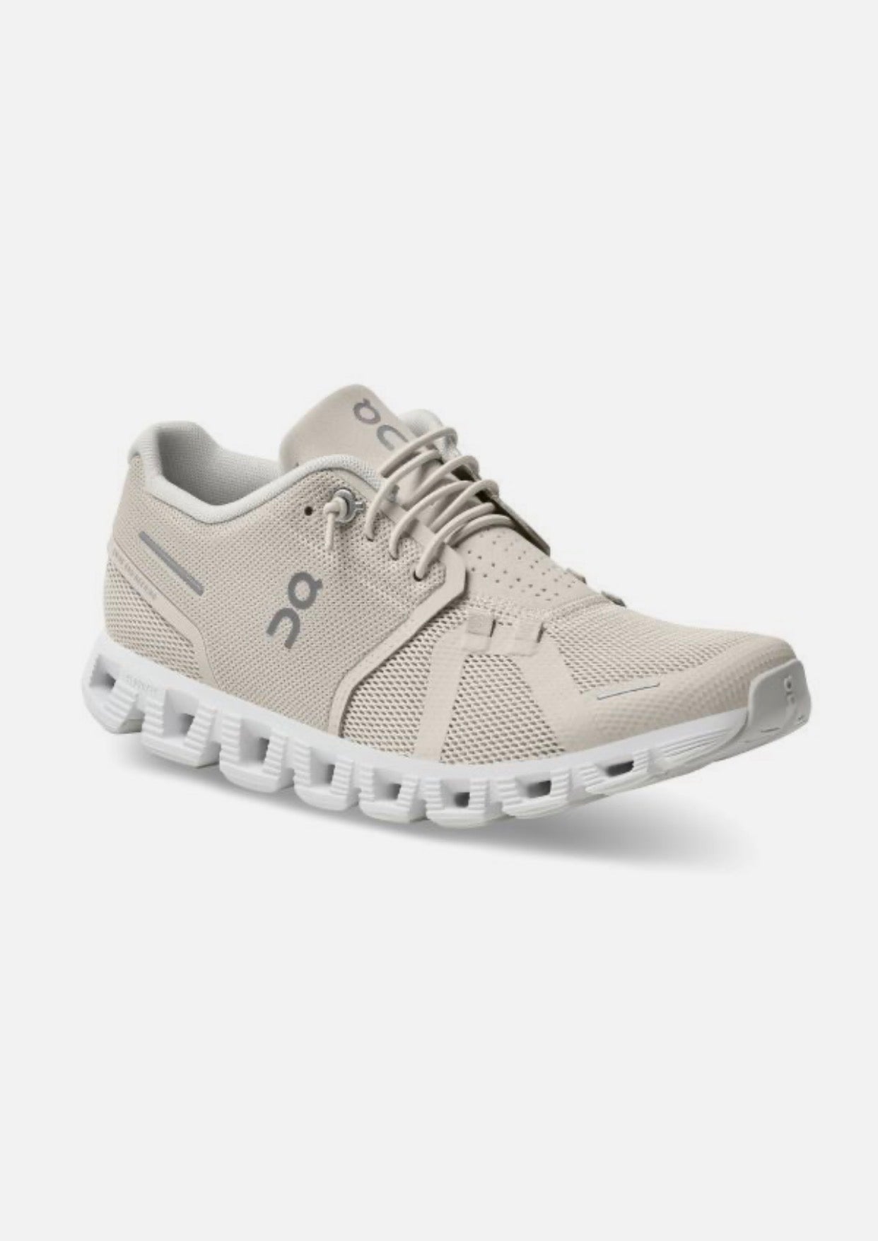 On running Cloud 5- Beige