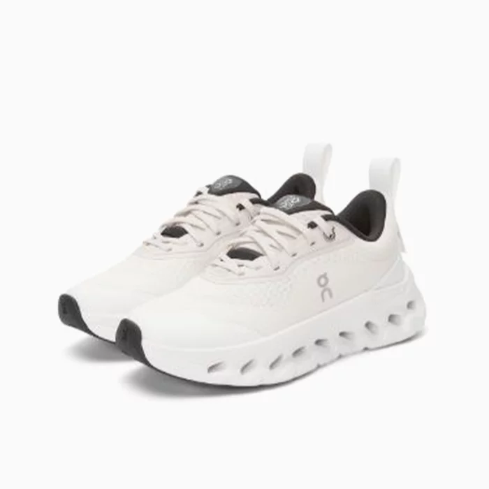 Cloudtilt LOEWE- White