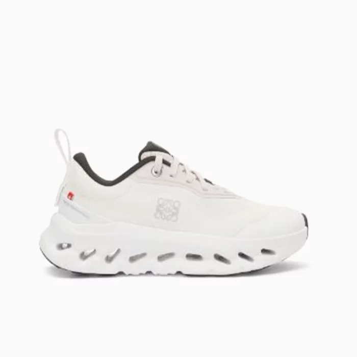 Cloudtilt LOEWE- White