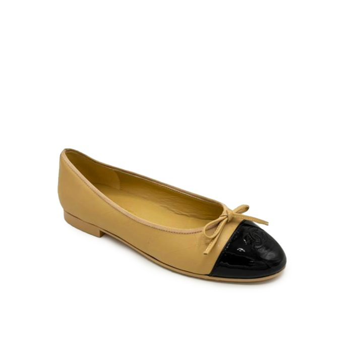 Chanel CC Cap Toe Leather Ballet Flats in Beige