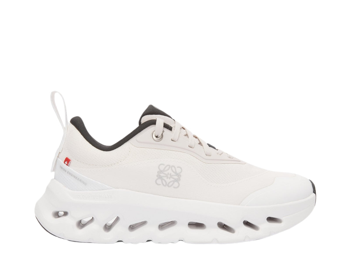 Cloudtilt LOEWE- White
