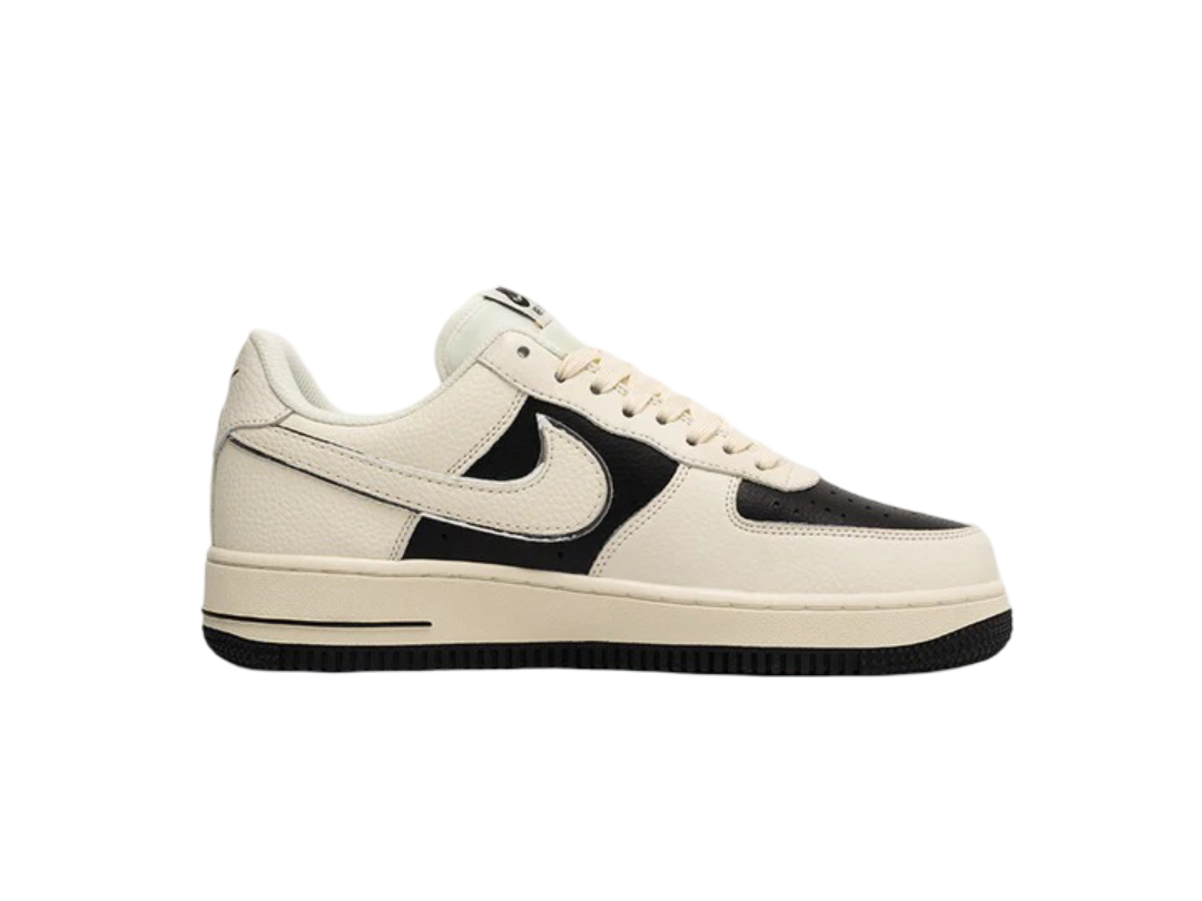 Nike Air Force 1- White/Navy Blue