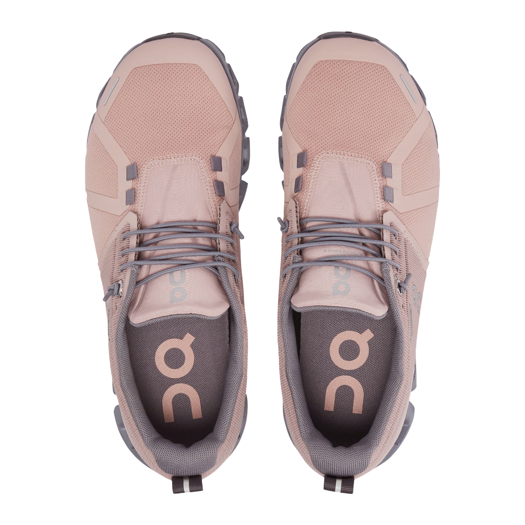 On running Cloud 5- Rose/Fossil