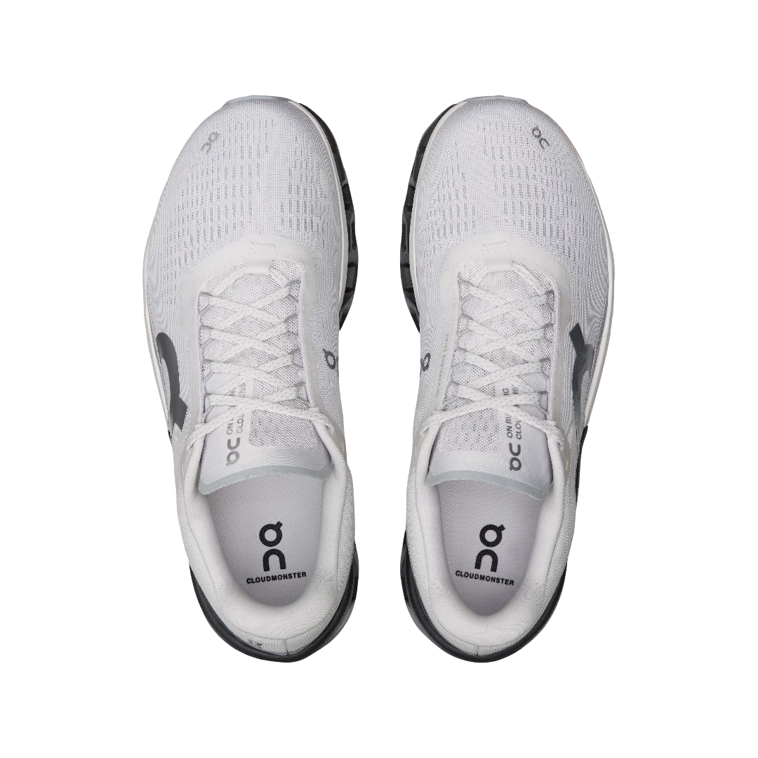 On running Cloudmonster Void- White/Grey